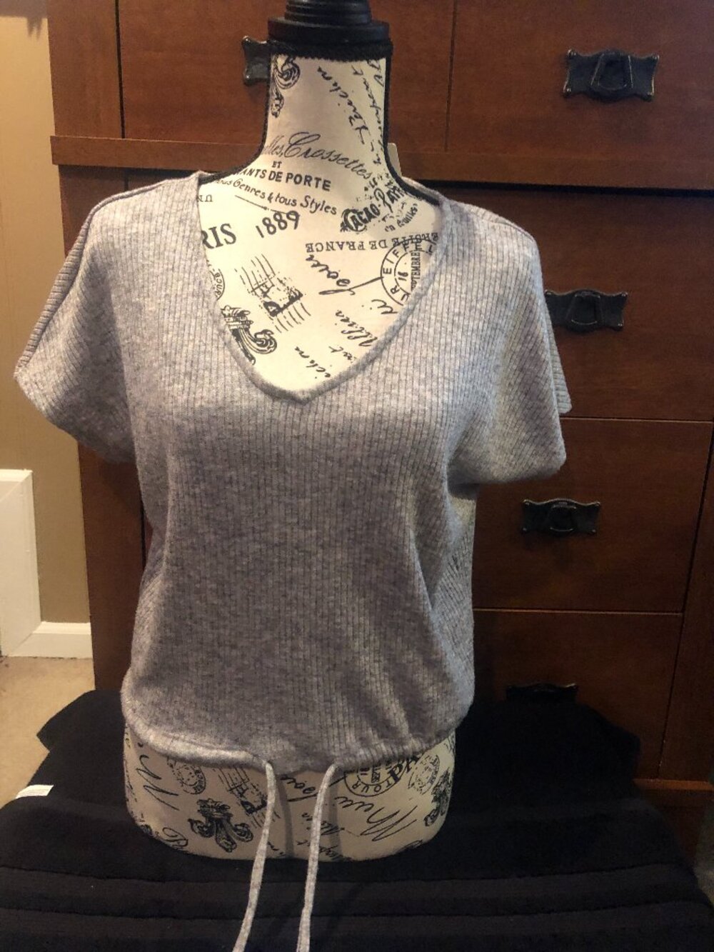 woman's gray summer blouse size small